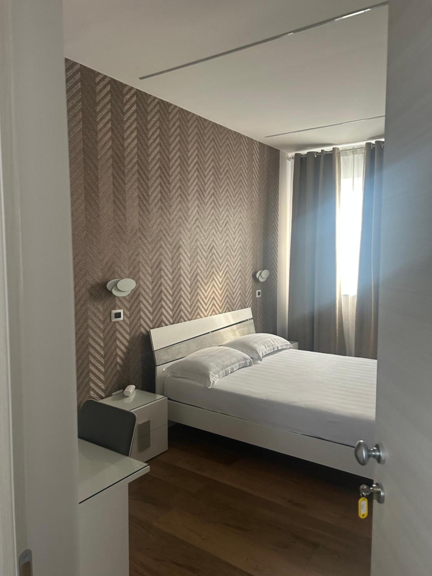 Hotel Villa Ruggiero Brusciano ภายนอก รูปภาพ